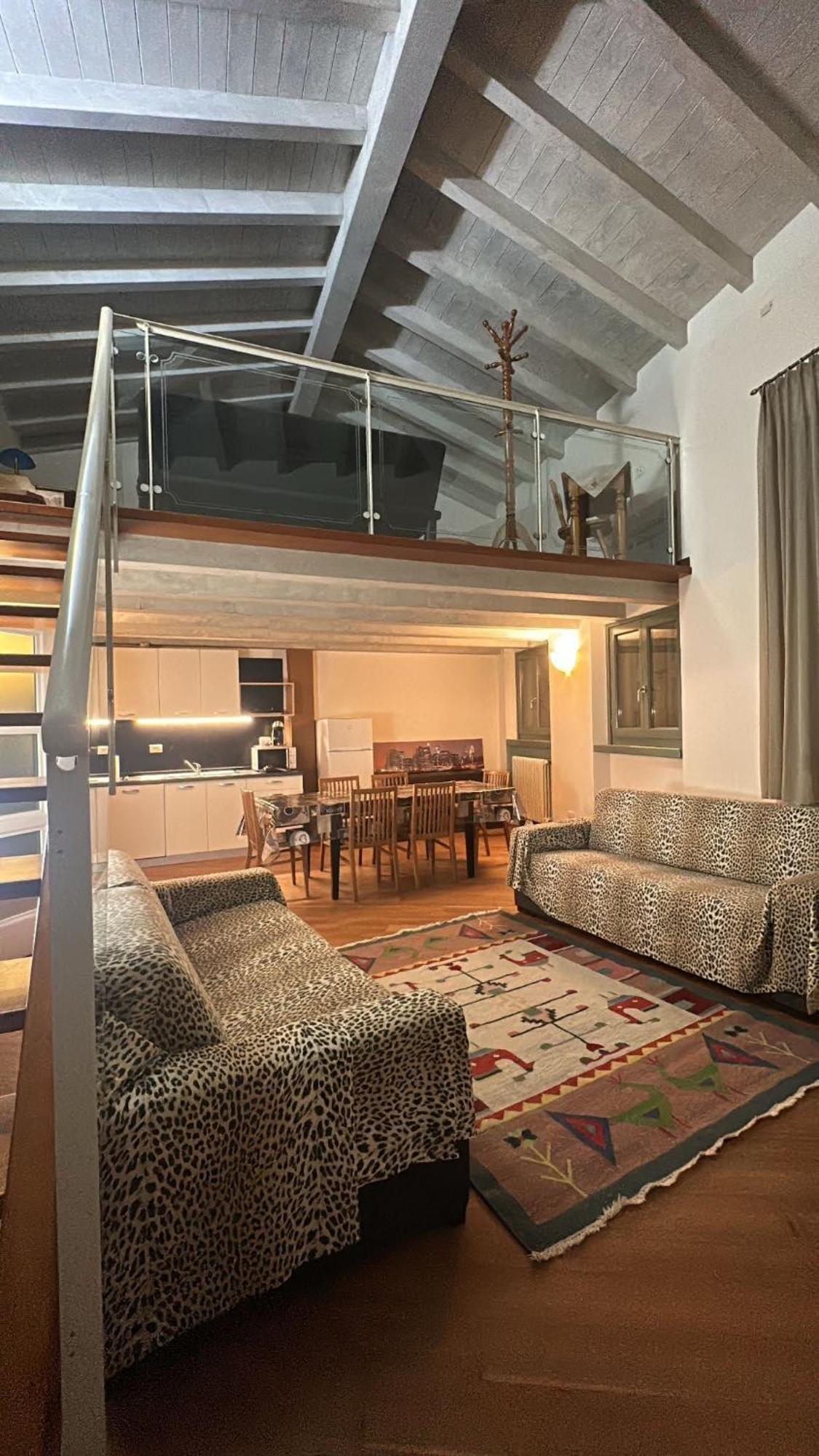 Appartamento Giò House 4 Valeggio sul Mincio Esterno foto